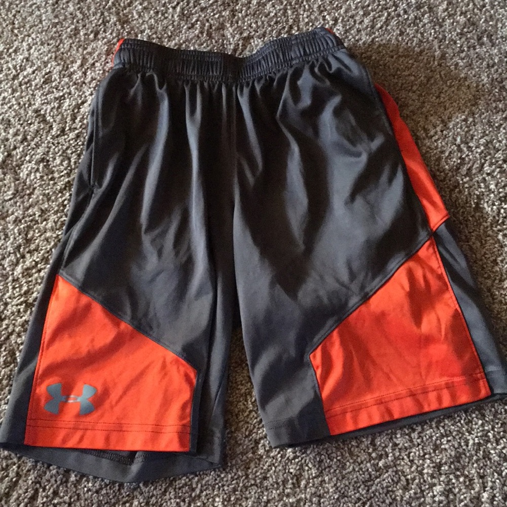 Underarmour shorts